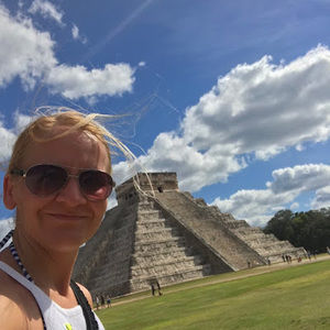 Meet your Posher, Bonnie